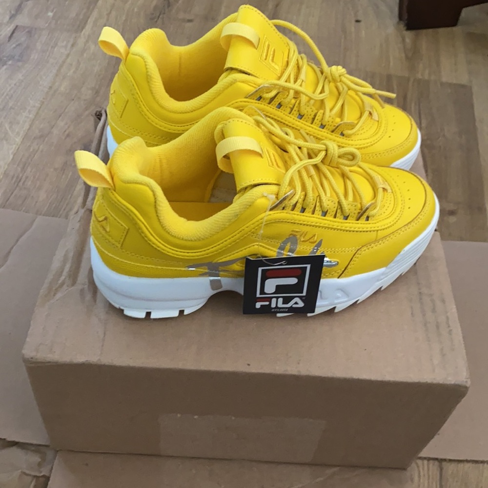 Yellow Fila - Picture 3 of 6
